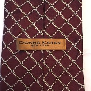 Donna Karan. 100% silk tie. Brand new wo tag.